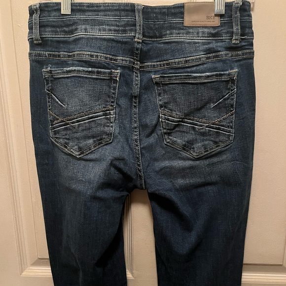 BKE Women’s Payton Universal Fit Mid Rise Tailored Bootcut Denim Jeans. Waist 30 - Picture 4 of 6